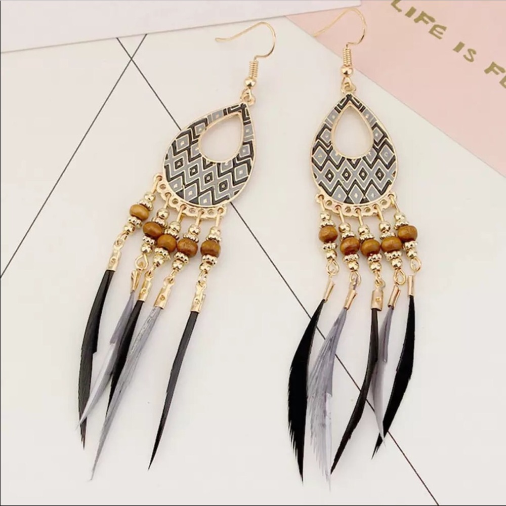 ‼️Sale‼️Bohemian Feather Earrings